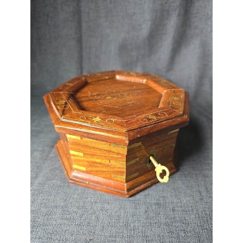 Octagonal Metal Inlaid Details Wooden Box With Key Red Velvet Interior Vanity